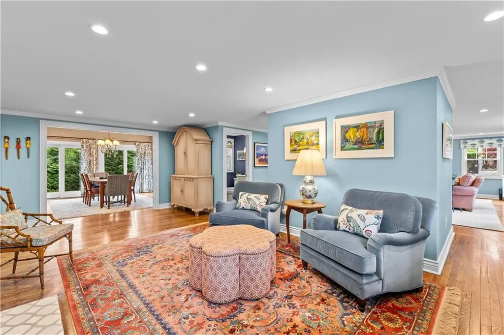 36 Ferry Lane Barrington RI 02806