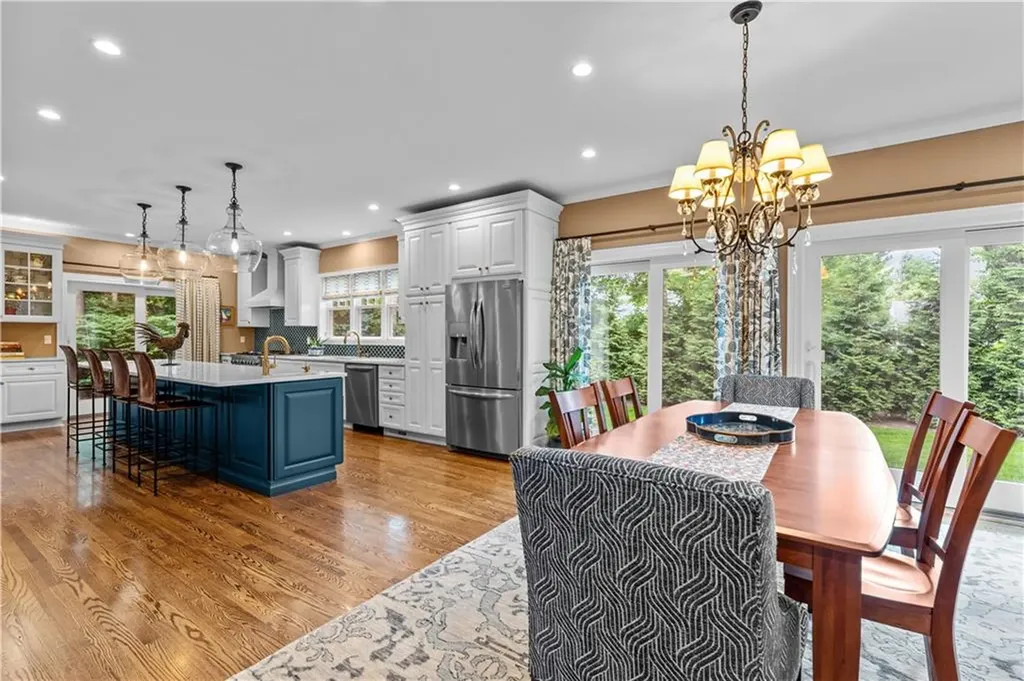 36 Ferry Lane Barrington RI 02806