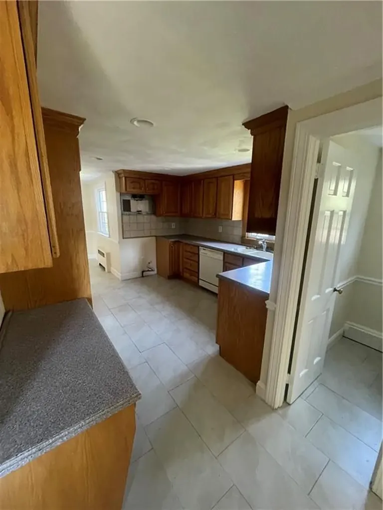 80 Frontier Road Warwick RI 02889