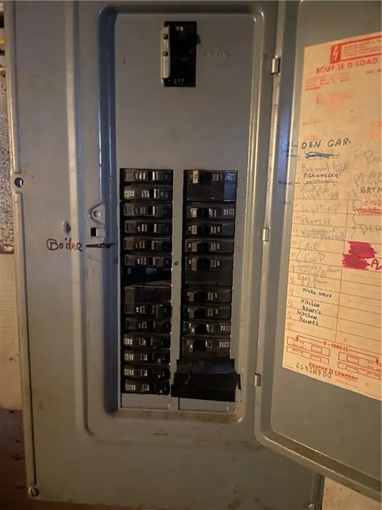 80 Frontier Road Warwick RI 02889