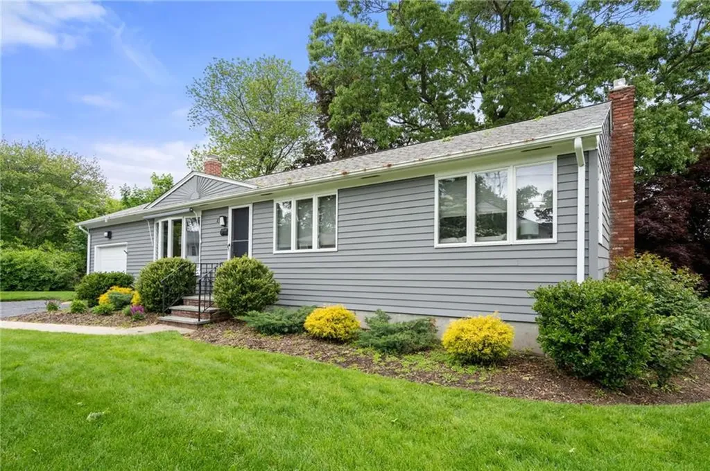 45 Landon Road Warwick RI 02888
