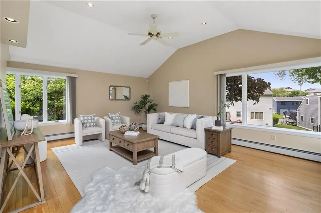 45 Landon Road Warwick RI 02888