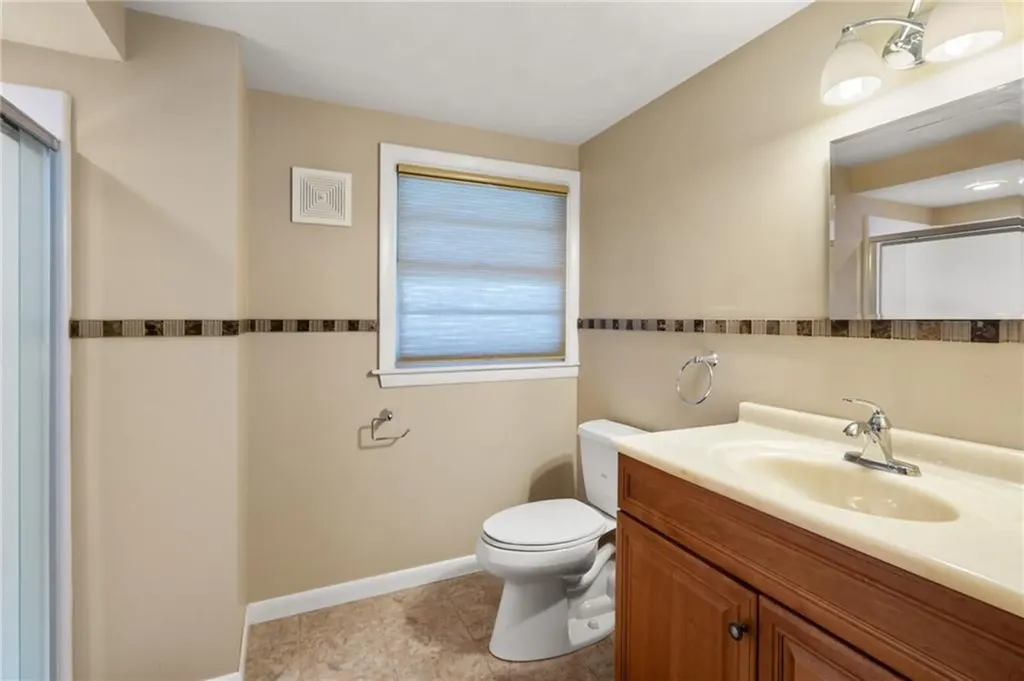 45 Landon Road Warwick RI 02888