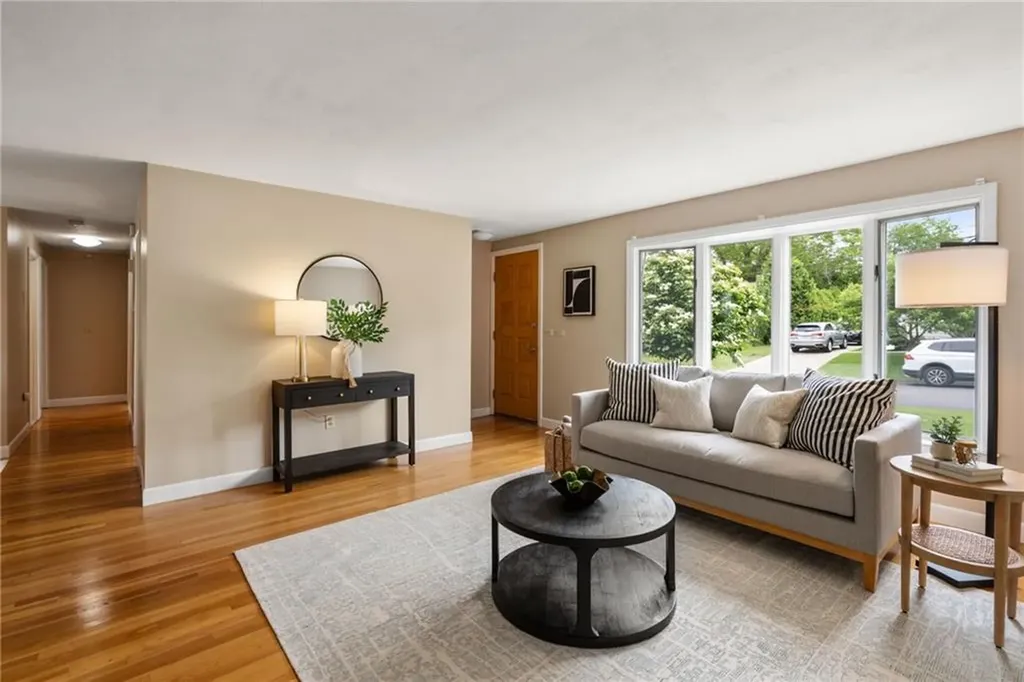 45 Landon Road Warwick RI 02888