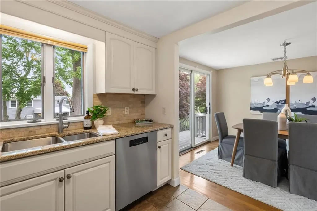 45 Landon Road Warwick RI 02888