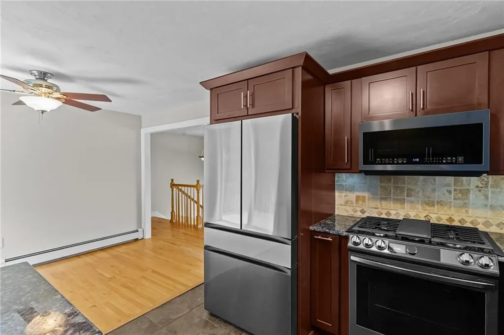 688 Greenville Avenue Johnston RI 02919