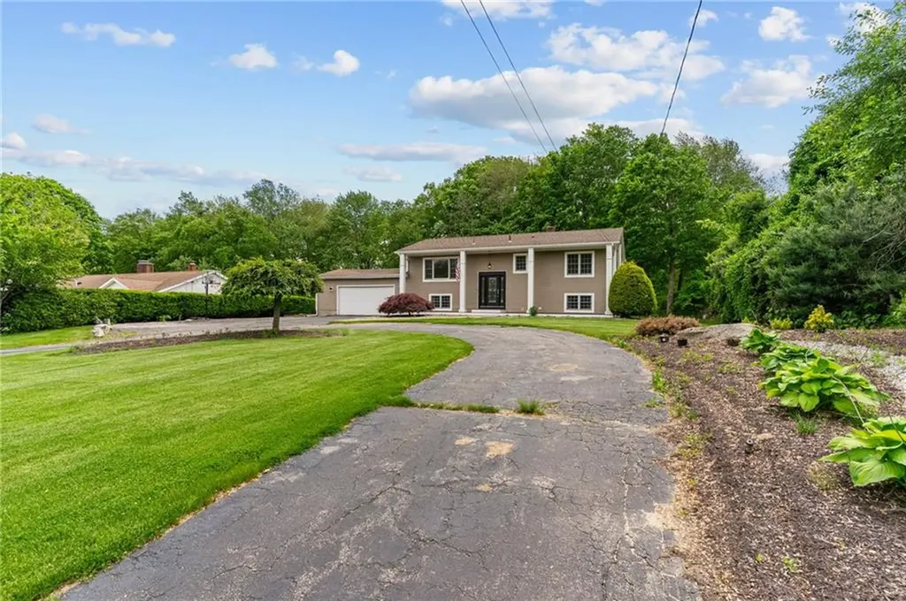 688 Greenville Avenue Johnston RI 02919