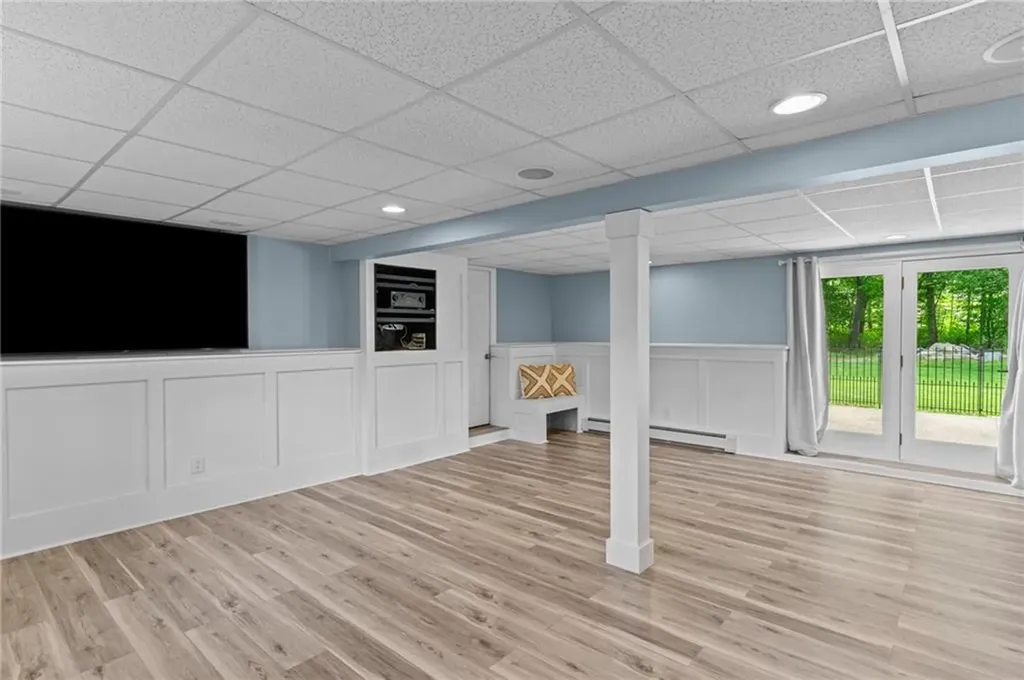 688 Greenville Avenue Johnston RI 02919