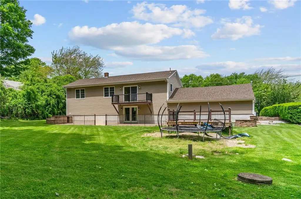 688 Greenville Avenue Johnston RI 02919