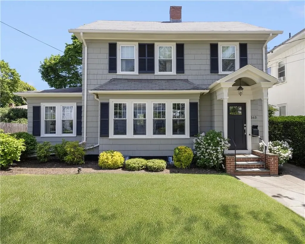 163 Oak Hill Avenue Pawtucket RI 02860