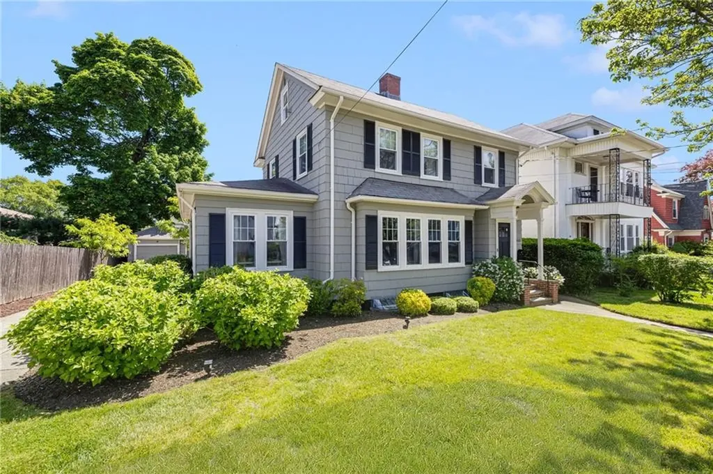 163 Oak Hill Avenue Pawtucket RI 02860