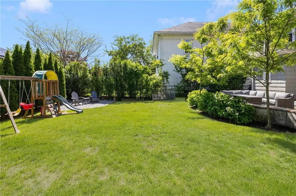 163 Oak Hill Avenue Pawtucket RI 02860