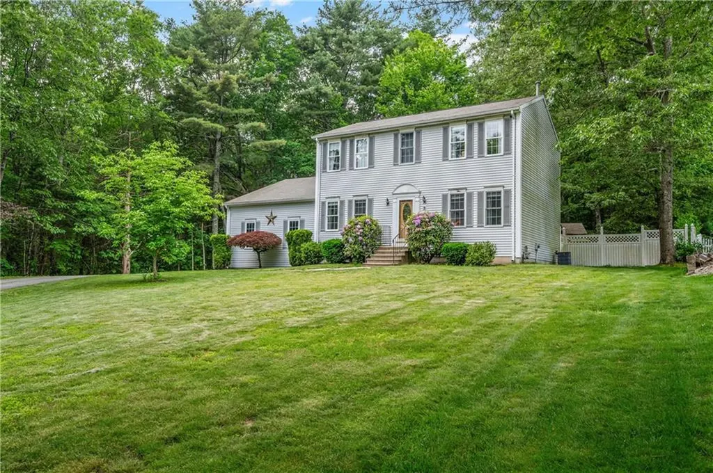 3 Walker Lane Coventry RI 02816