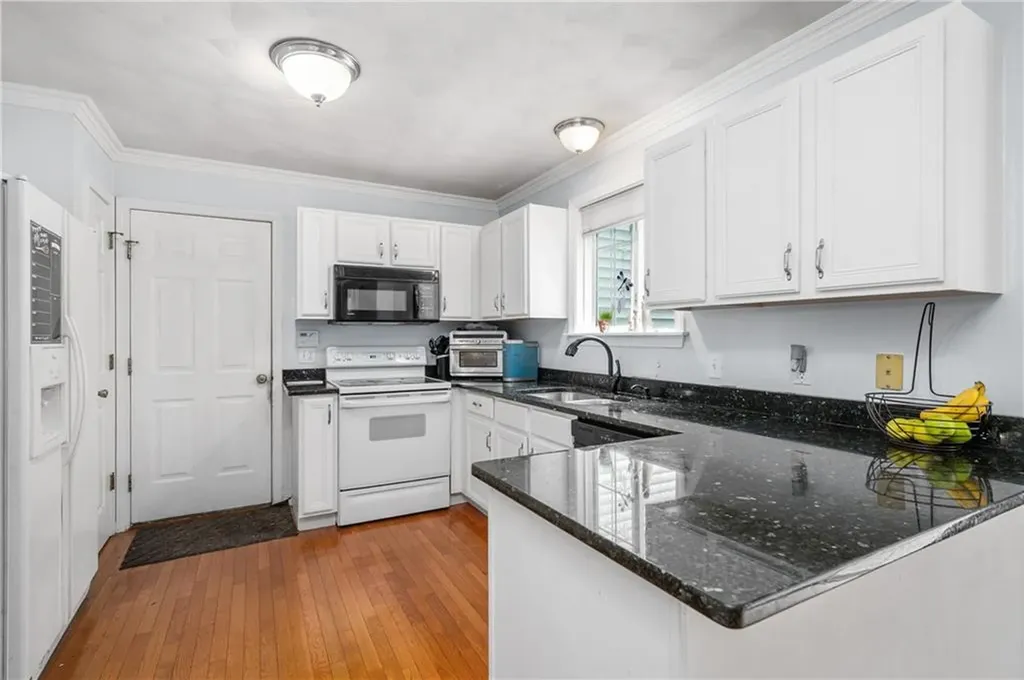 3 Walker Lane Coventry RI 02816