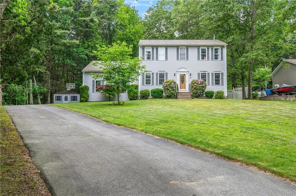 3 Walker Lane Coventry RI 02816