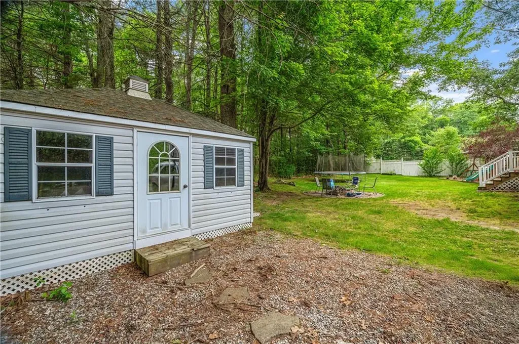 3 Walker Lane Coventry RI 02816