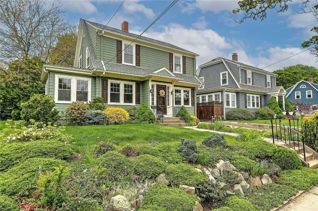77 Glen Avenue Cranston RI 02905