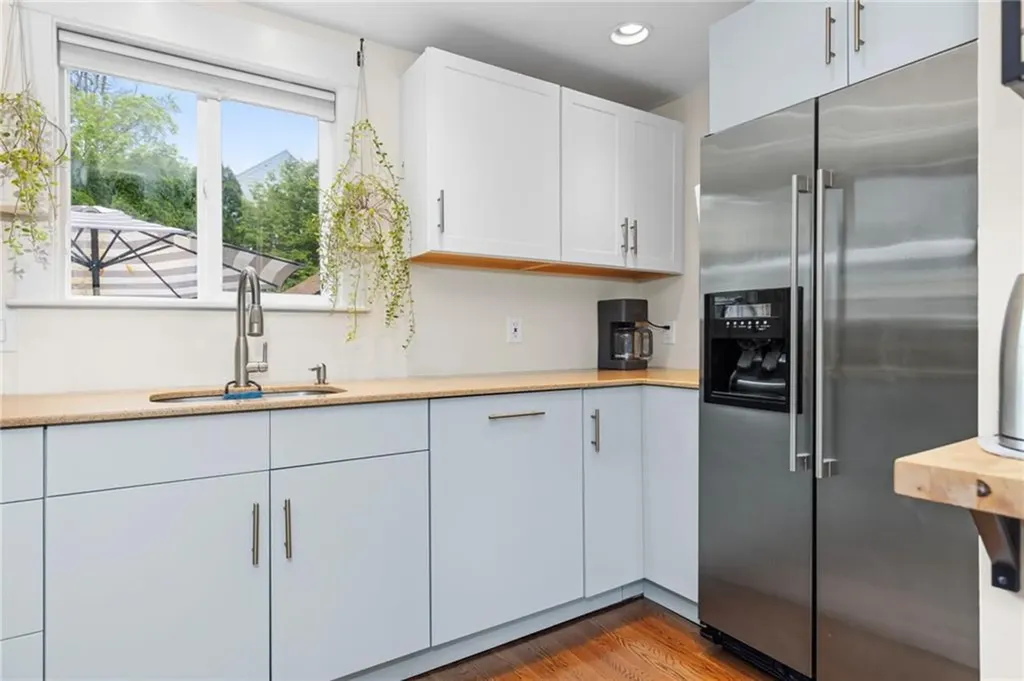 405 Eaton Street Providence RI 02908
