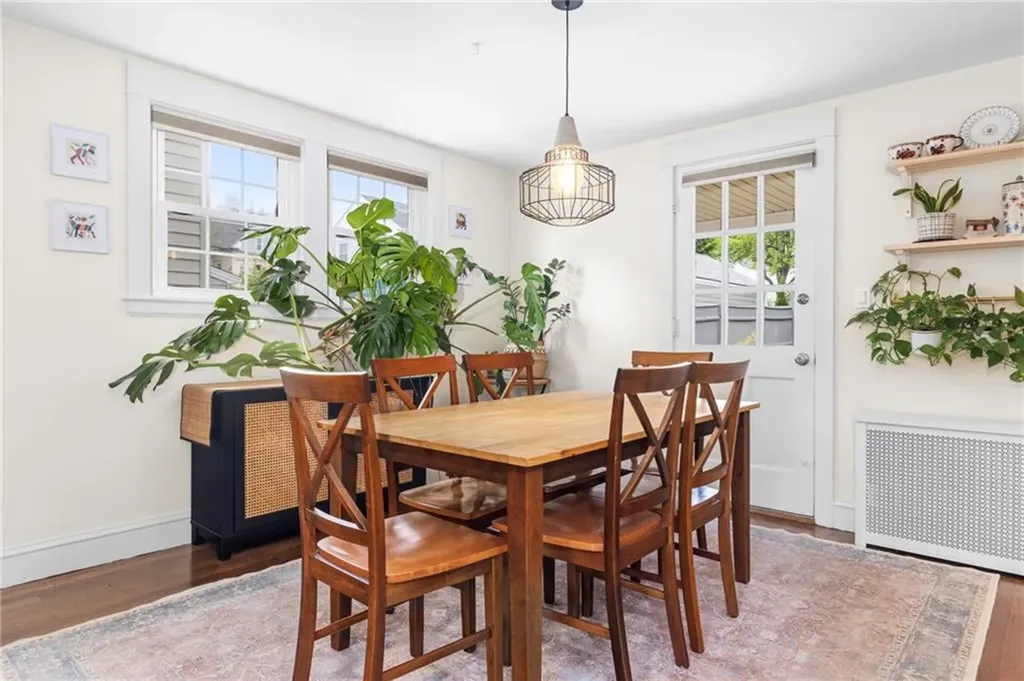 405 Eaton Street Providence RI 02908