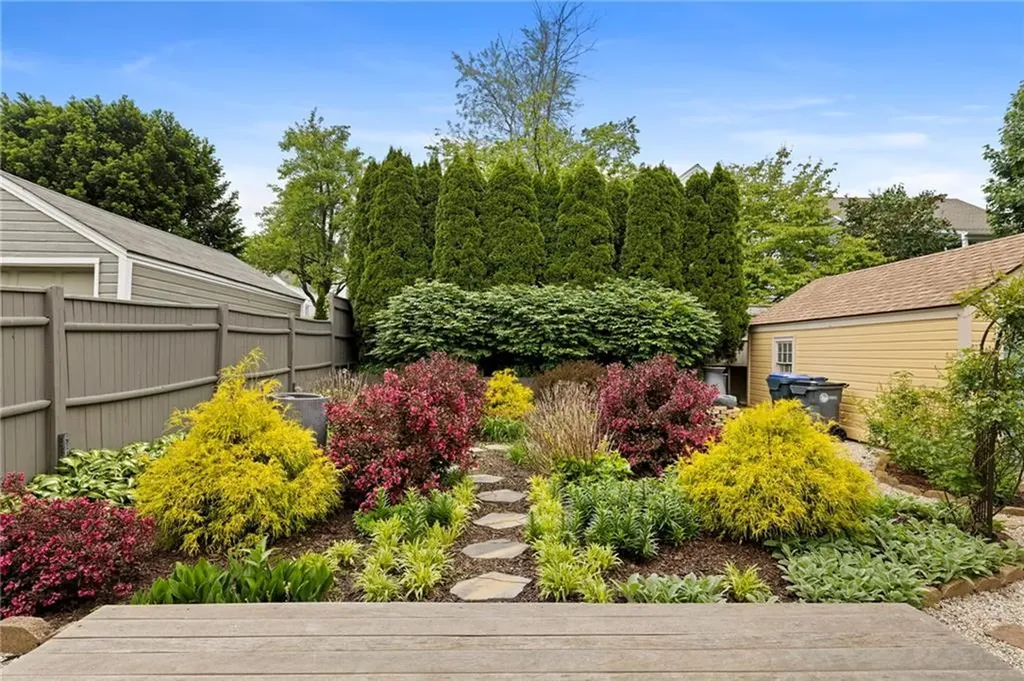 405 Eaton Street Providence RI 02908