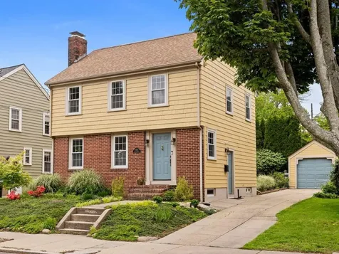 405 Eaton Street Providence RI 02908