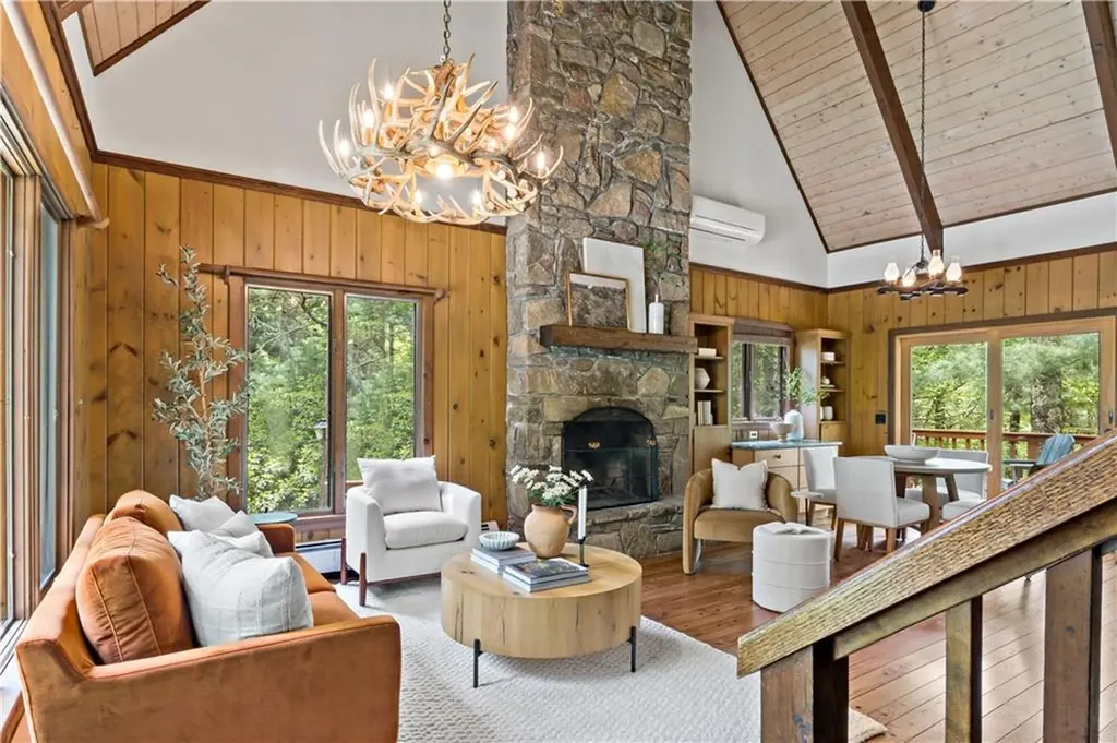310 Old Coach Road Charlestown RI 02813