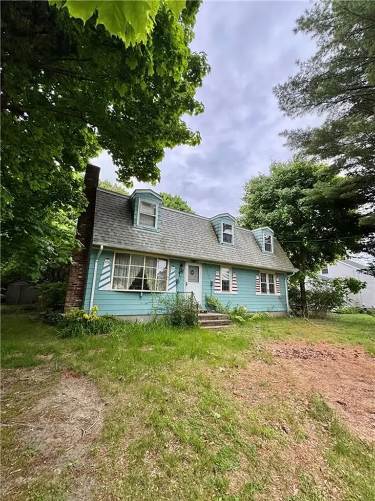 74 Cedar Road Charlestown RI 02813