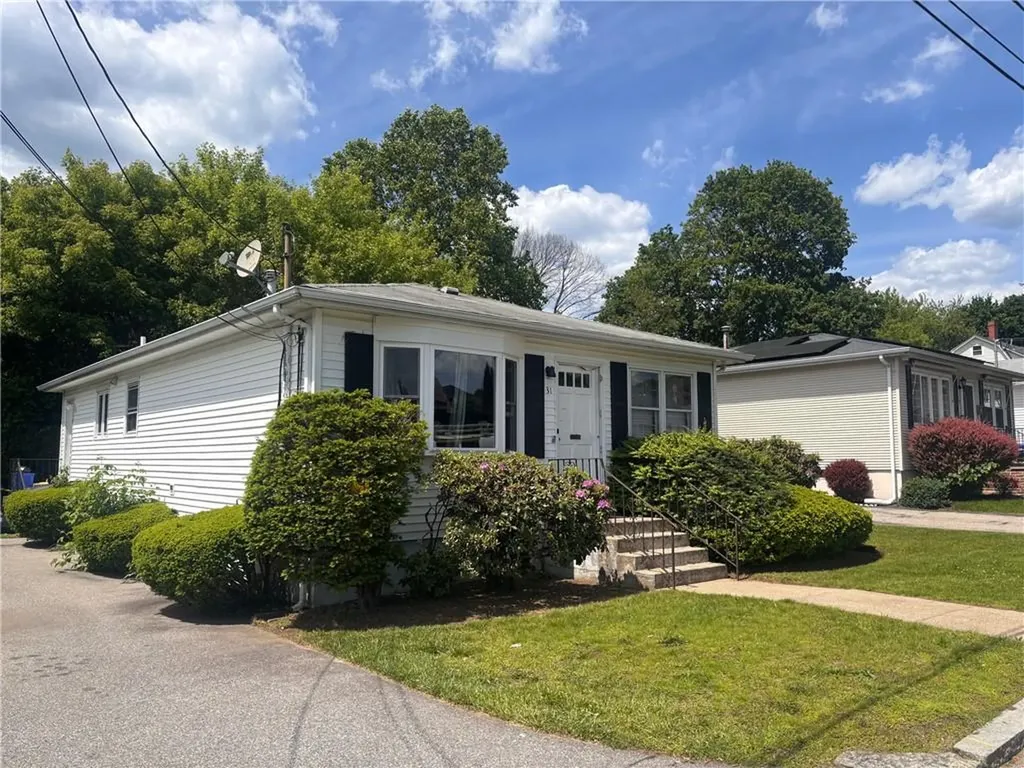 31 Compton Street Providence RI 02908
