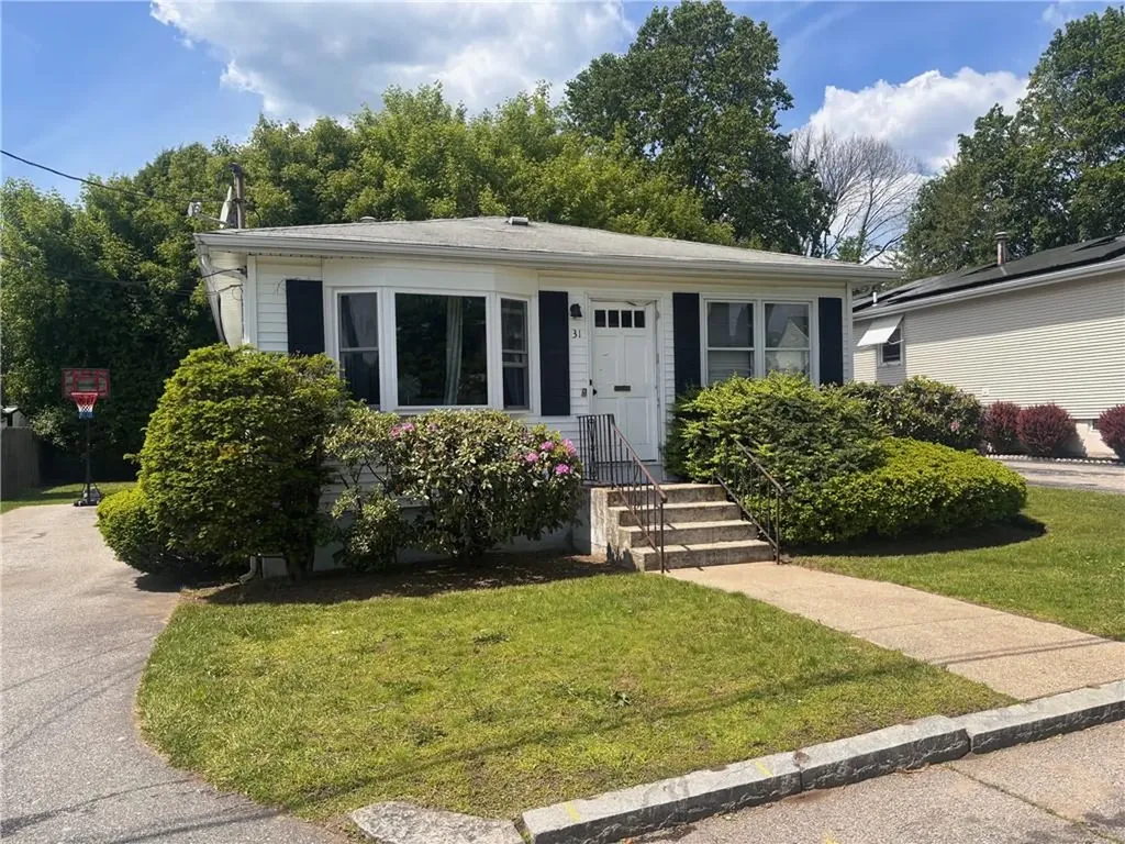 31 Compton Street Providence RI 02908