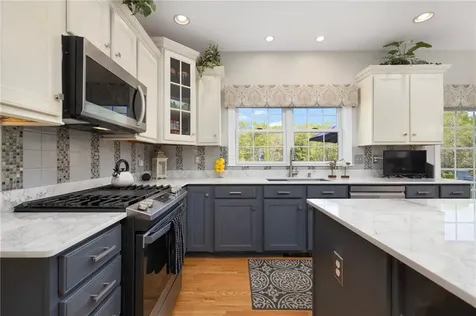 114 Teaberry Drive Tiverton RI 02878