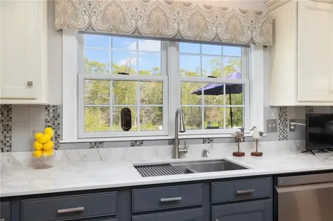 114 Teaberry Drive Tiverton RI 02878