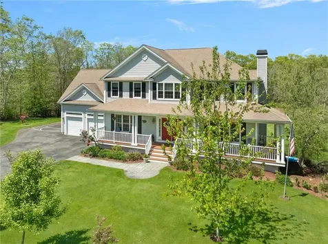 114 Teaberry Drive Tiverton RI 02878