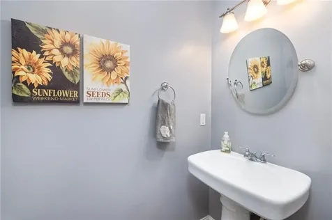 114 Teaberry Drive Tiverton RI 02878