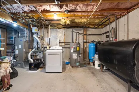 114 Teaberry Drive Tiverton RI 02878