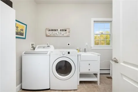 114 Teaberry Drive Tiverton RI 02878