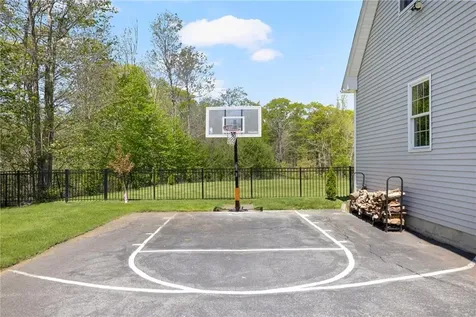 114 Teaberry Drive Tiverton RI 02878