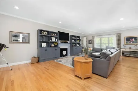 114 Teaberry Drive Tiverton RI 02878