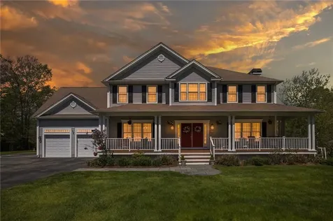 114 Teaberry Drive Tiverton RI 02878