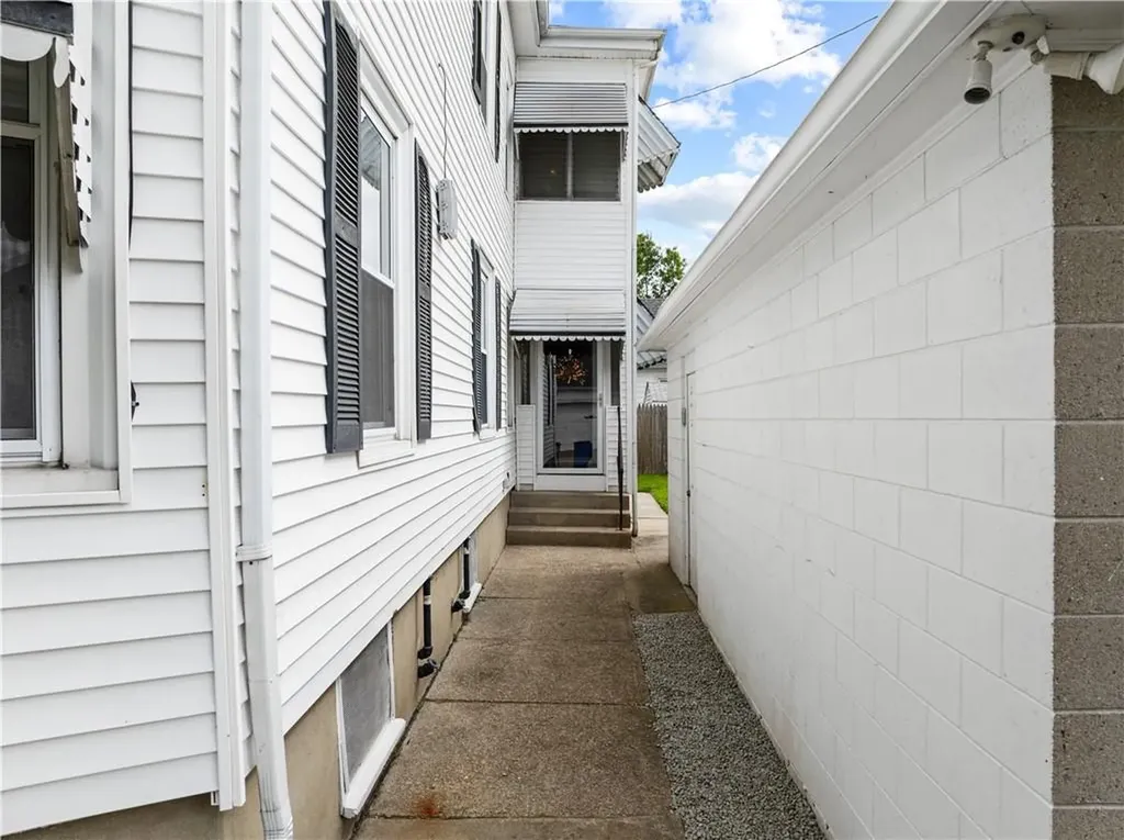 93 Pleasant Street Cranston RI 02910