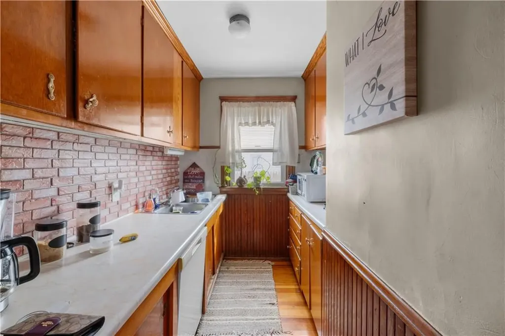 93 Pleasant Street Cranston RI 02910