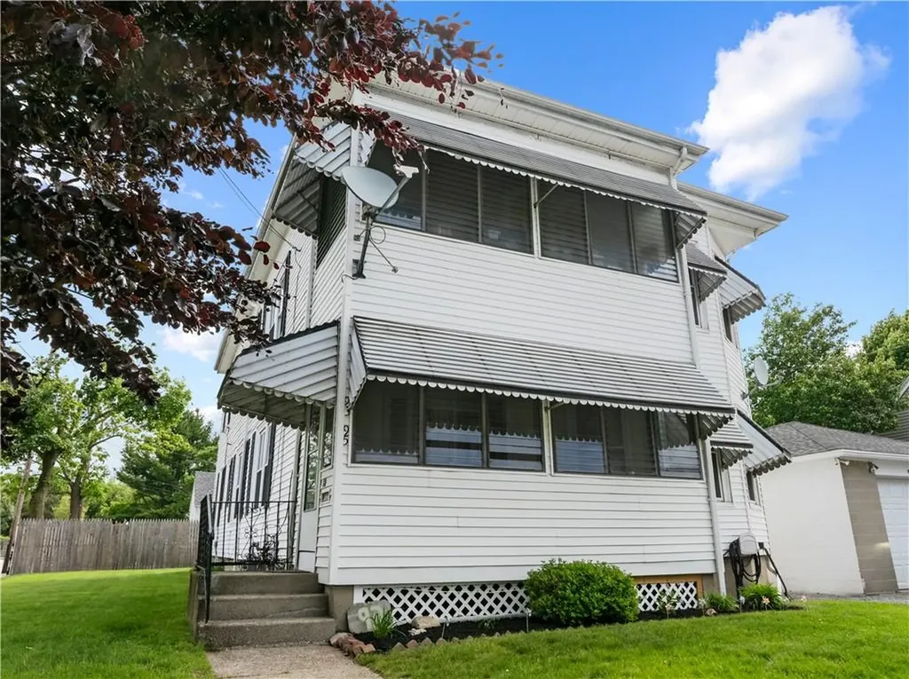 93 Pleasant Street Cranston RI 02910