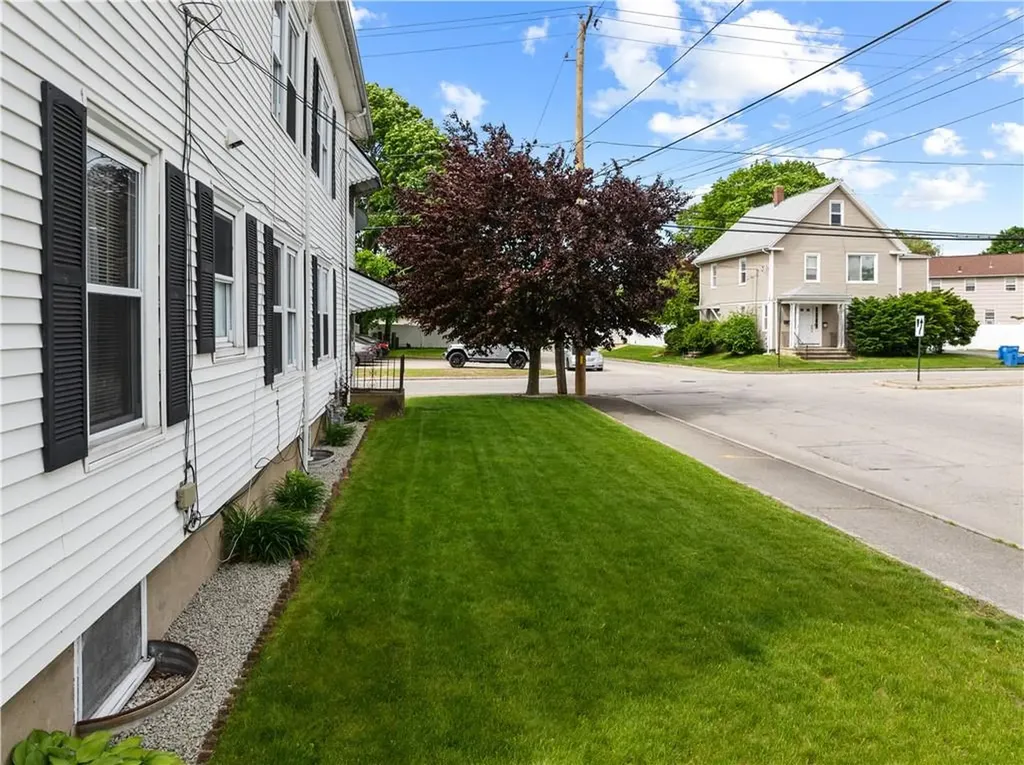 93 Pleasant Street Cranston RI 02910
