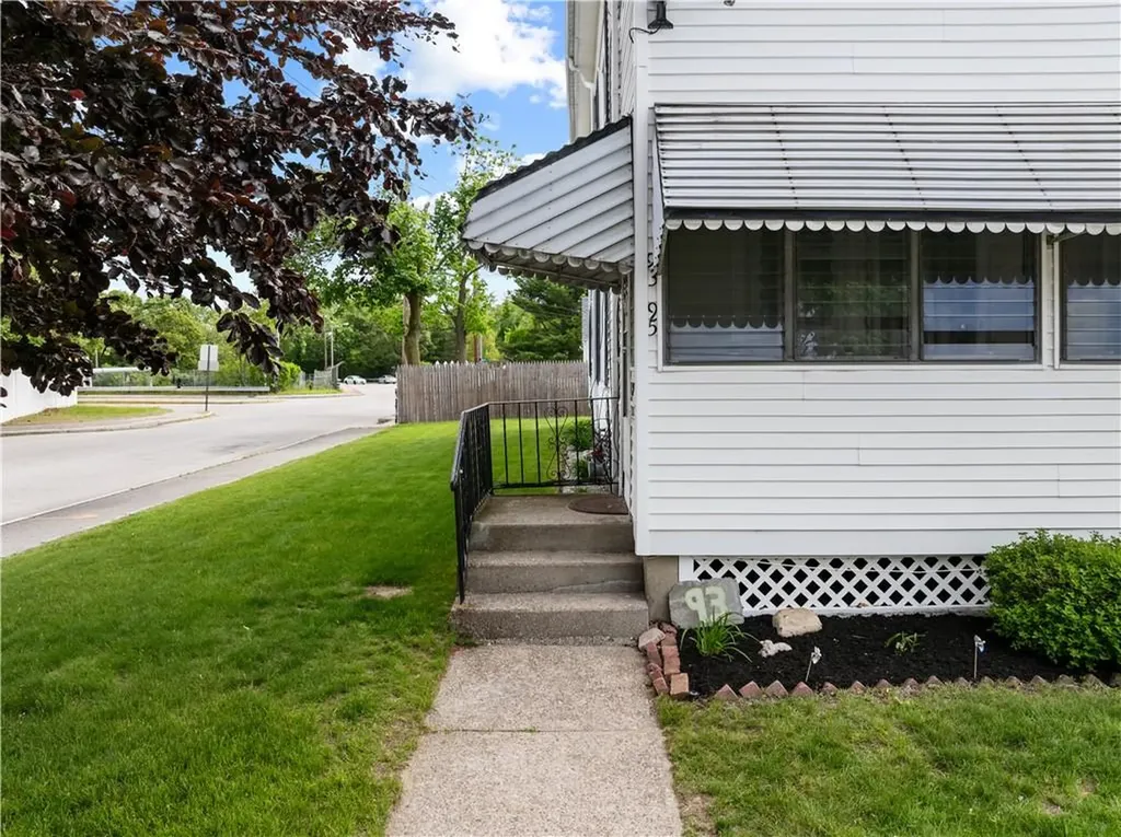 93 Pleasant Street Cranston RI 02910