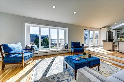 18 Sunset Lane Portsmouth RI 02871