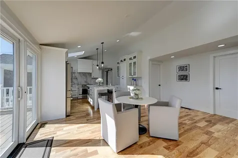 18 Sunset Lane Portsmouth RI 02871