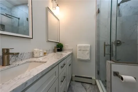 18 Sunset Lane Portsmouth RI 02871