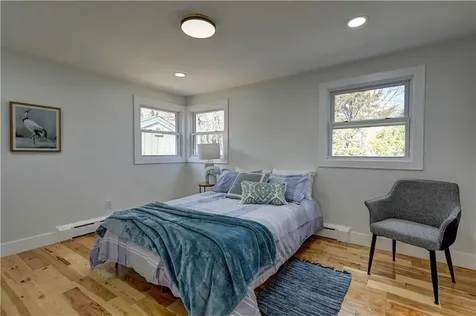 18 Sunset Lane Portsmouth RI 02871