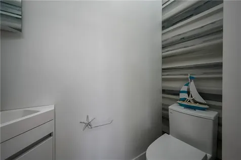 18 Sunset Lane Portsmouth RI 02871