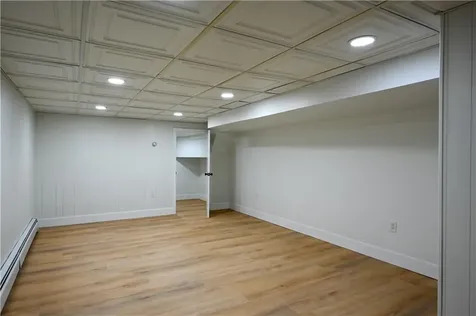 18 Sunset Lane Portsmouth RI 02871