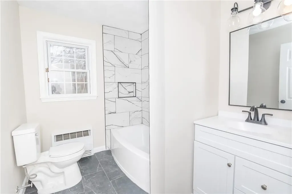 70 Enfield Avenue Providence RI 02908